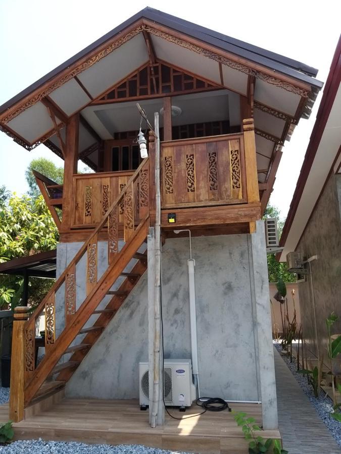 บ้านทะเลอิ่มเอม Bann Talay Im Eimm Ban Phe Εξωτερικό φωτογραφία